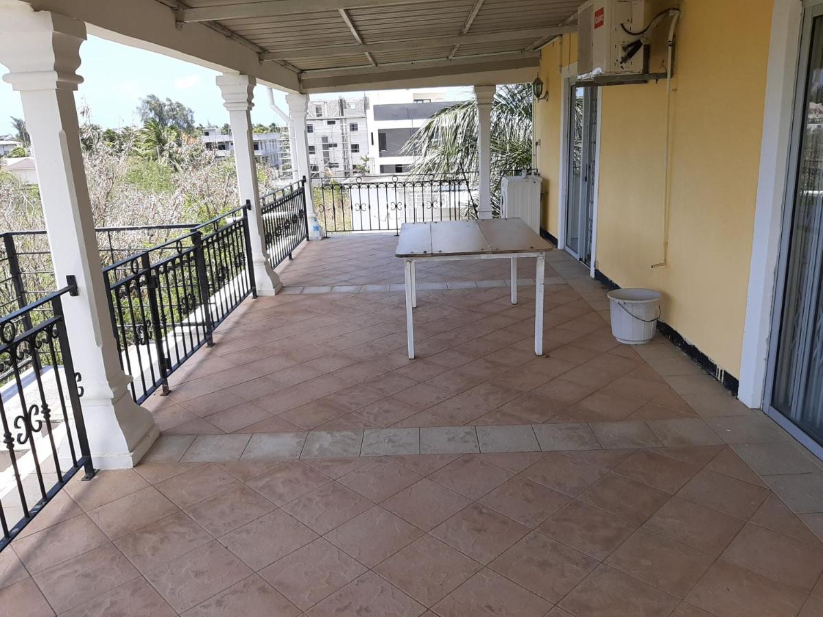 Dino 2 Apartman Trou aux Biches Kültér fotó